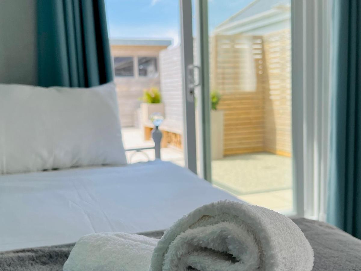 Pass The Keys Fabulous Beach Front Holiday Location Lydd Eksteriør bilde
