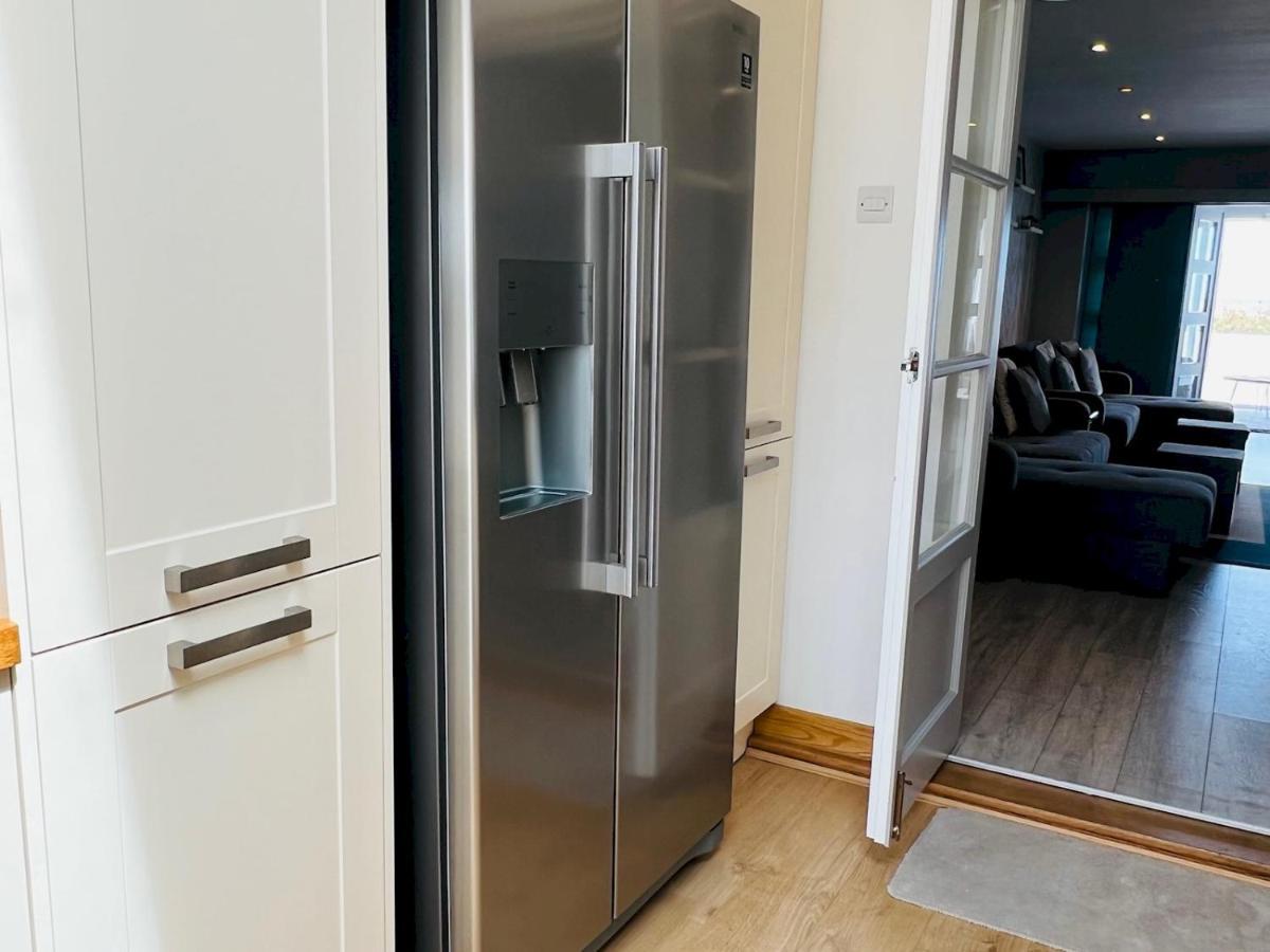 Pass The Keys Fabulous Beach Front Holiday Location Lydd Eksteriør bilde
