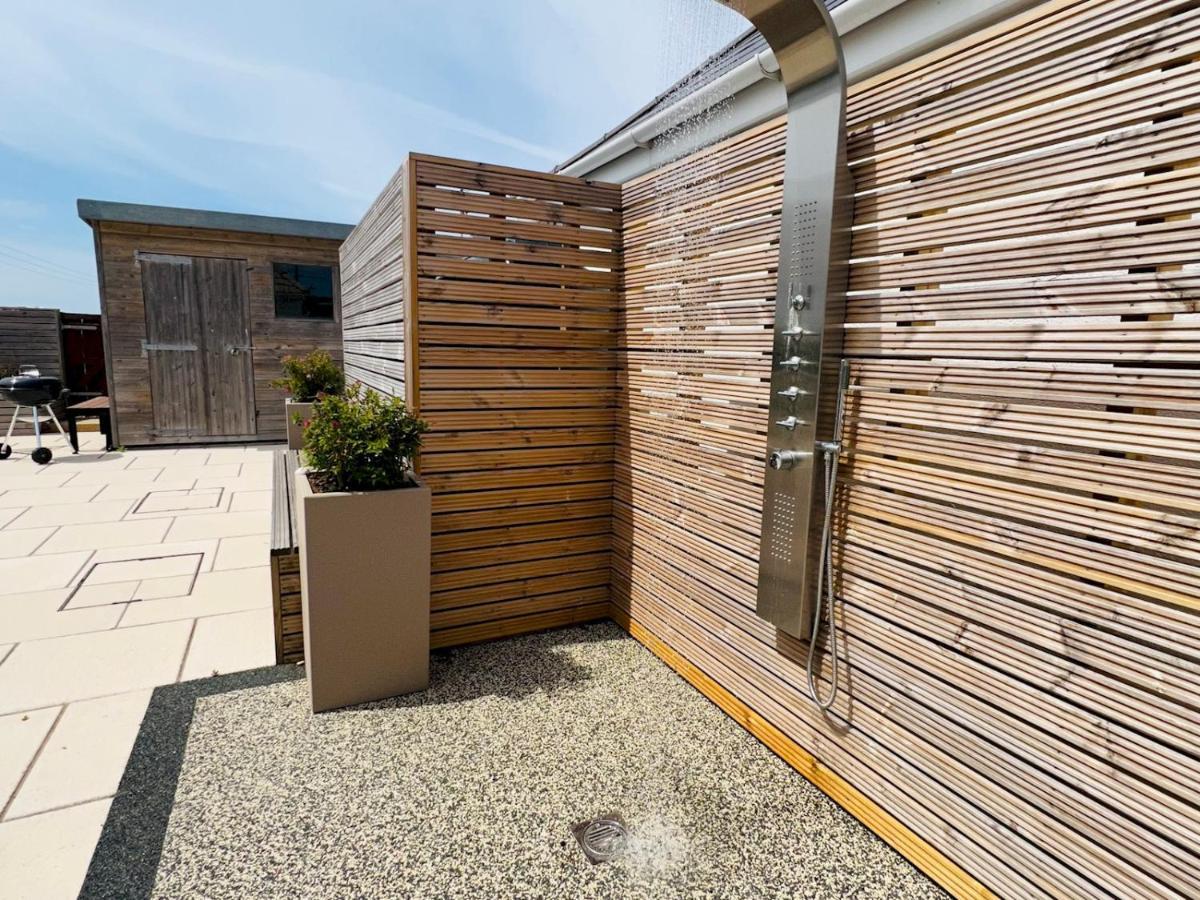 Pass The Keys Fabulous Beach Front Holiday Location Lydd Eksteriør bilde